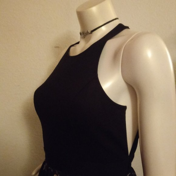 Vs Strappy Dress - Picture 6 of 14